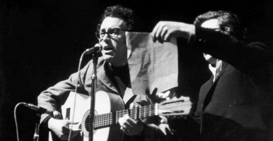 O dia em que Zeca Afonso cantou sobre Carapeços 